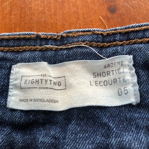 Ardene Blue Jean Shorts with Rolled Hem, size 5 zipper with three buttons - Picture 5 of 9